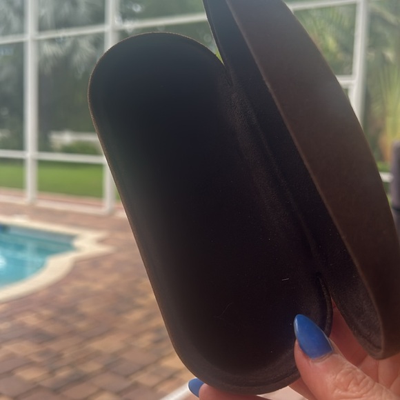 Tom Ford Medium Dark Brown Sunglass Sunnies Case Only Like New Gold Logo - Picture 9 of 17